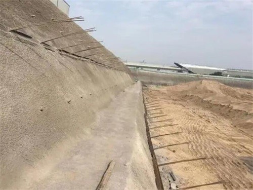 华龙河道边坡加固